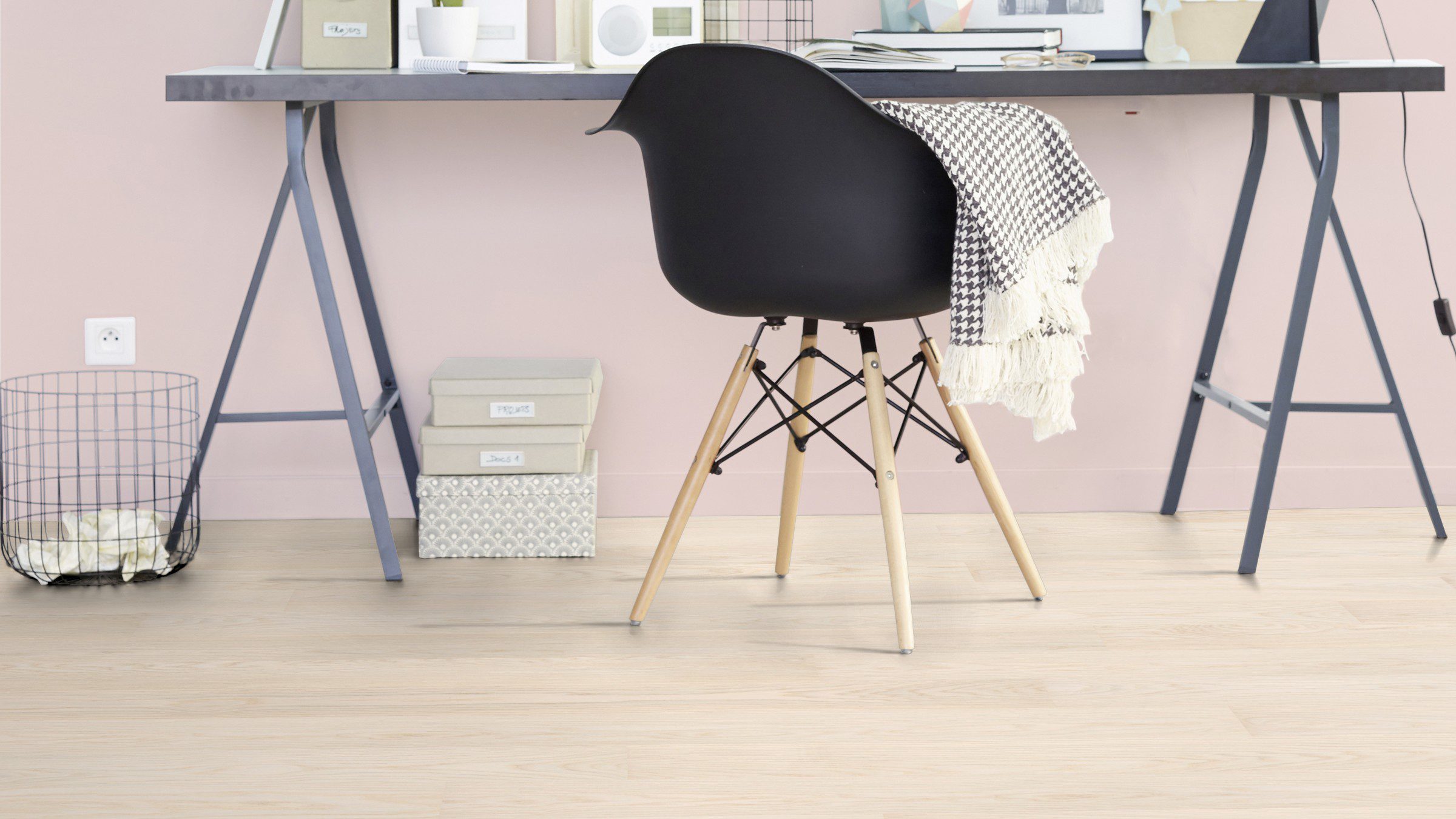 Parkett Tarkett, Grace, Tamm White Lace (valge) Plank XT, 1-lip, 2 külge mikrofaas, harjatud, Proteco ExtraMatt matt lakk – vaade 5