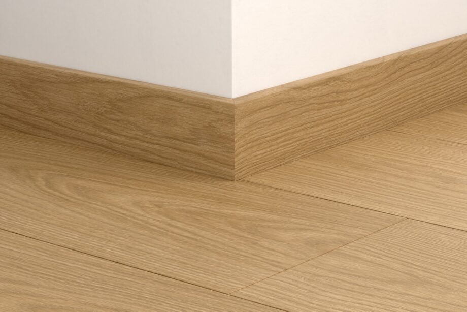 Põrandaliist tamm Quick-Step Gingerbread Oak LVT vinüülparketile, veekindel, 12x58x2400 mm