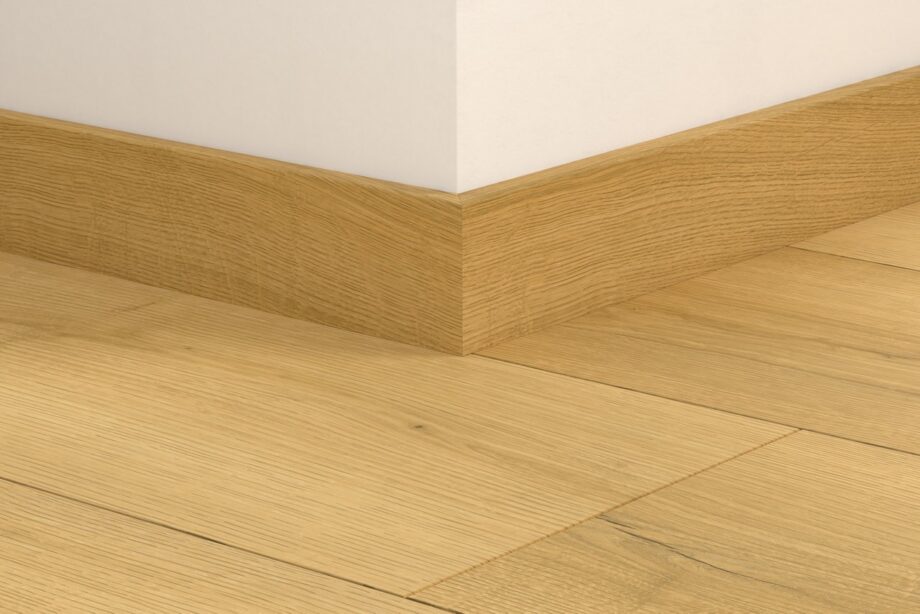 Põrandaliist tamm Quick-Step Brushed Oak Honey LVT vinüülparketile, veekindel, 12x58x2400 mm