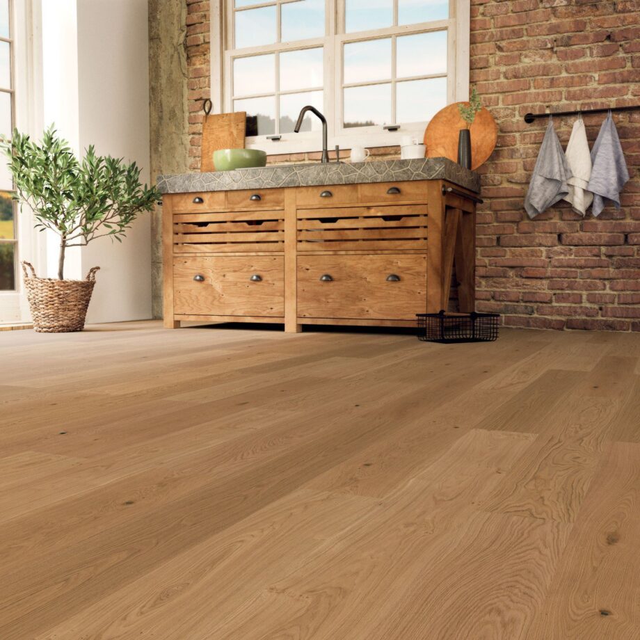 Tammeparkett Thede & Witte Boston XL, kergelt oksaline, harjatud, õlitatud, 1-lip, 2200 x 260 x 15 mm – vaade 2 Tammeparkett Thede & Witte Boston XL, kergelt oksaline, harjatud, õlitatud, 1-lip, 2200 x 260 x 15 mm – vaade 2